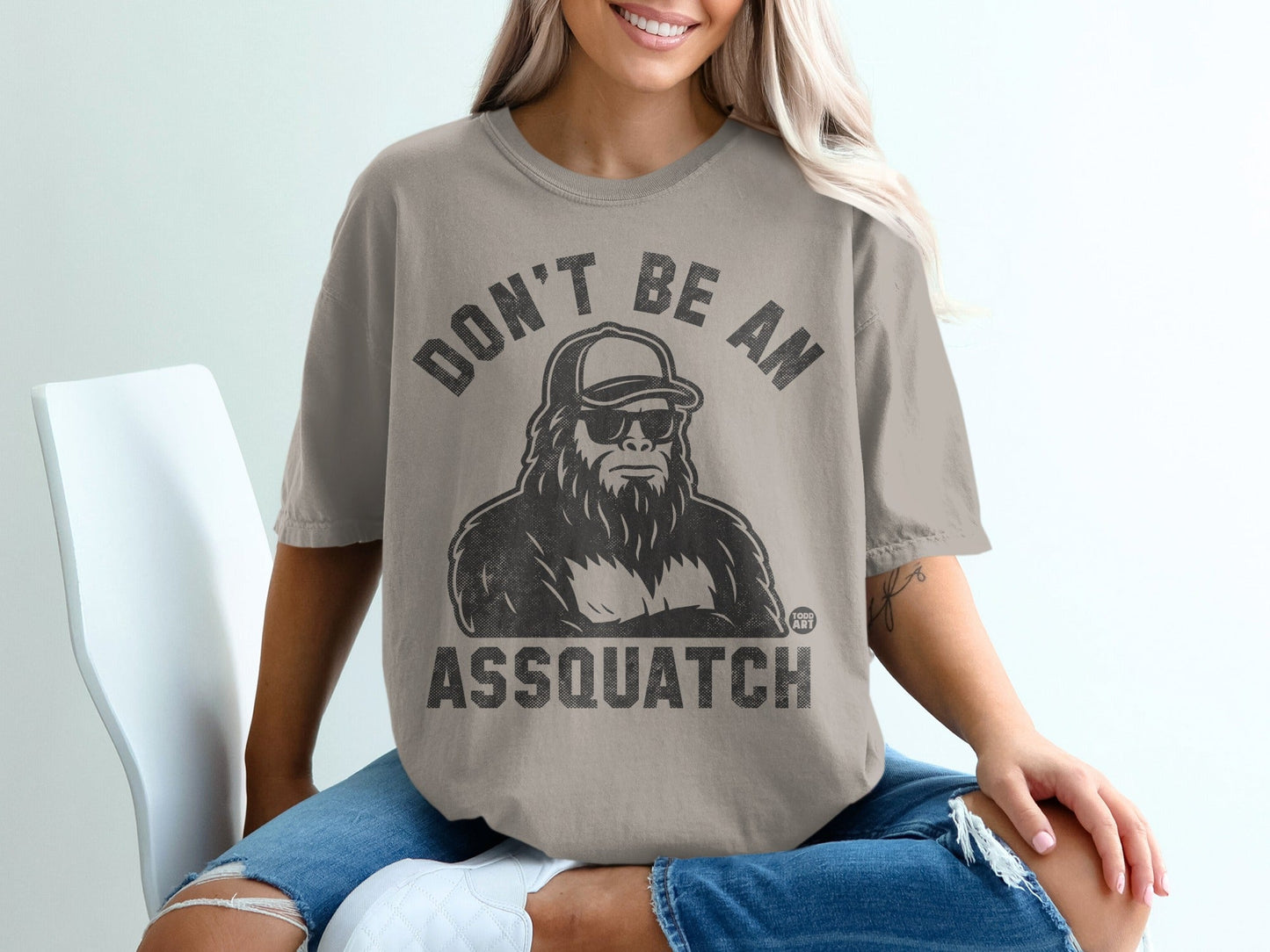 Don't Be An Assquatch Graphic T-shirt