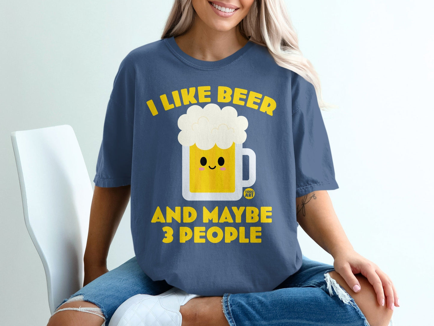 I Like Beer And Maybe 3 People Humorous Graphic Tee