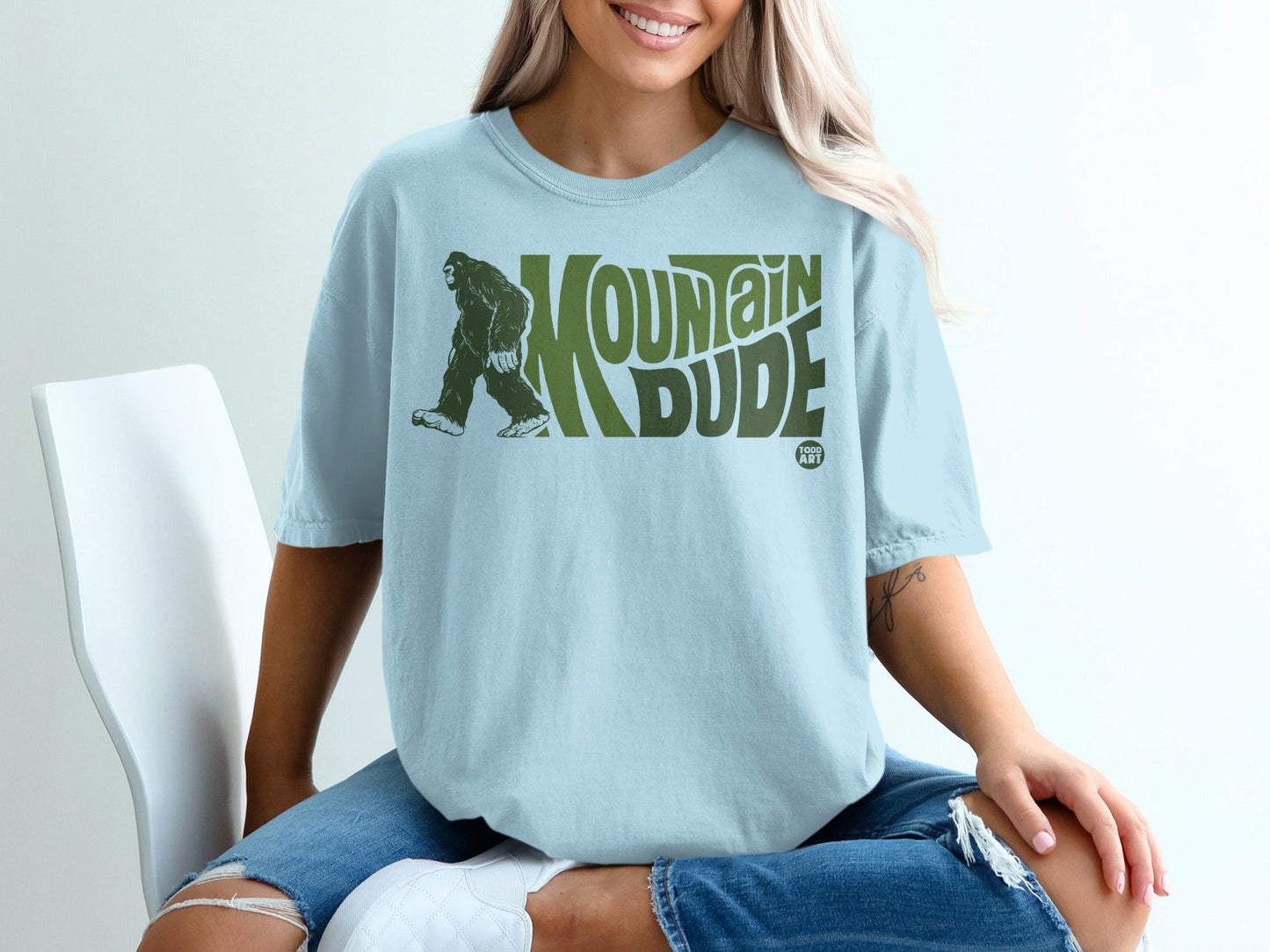Mountain Dude Graphic Unisex Relaxed Fit T-shirt
