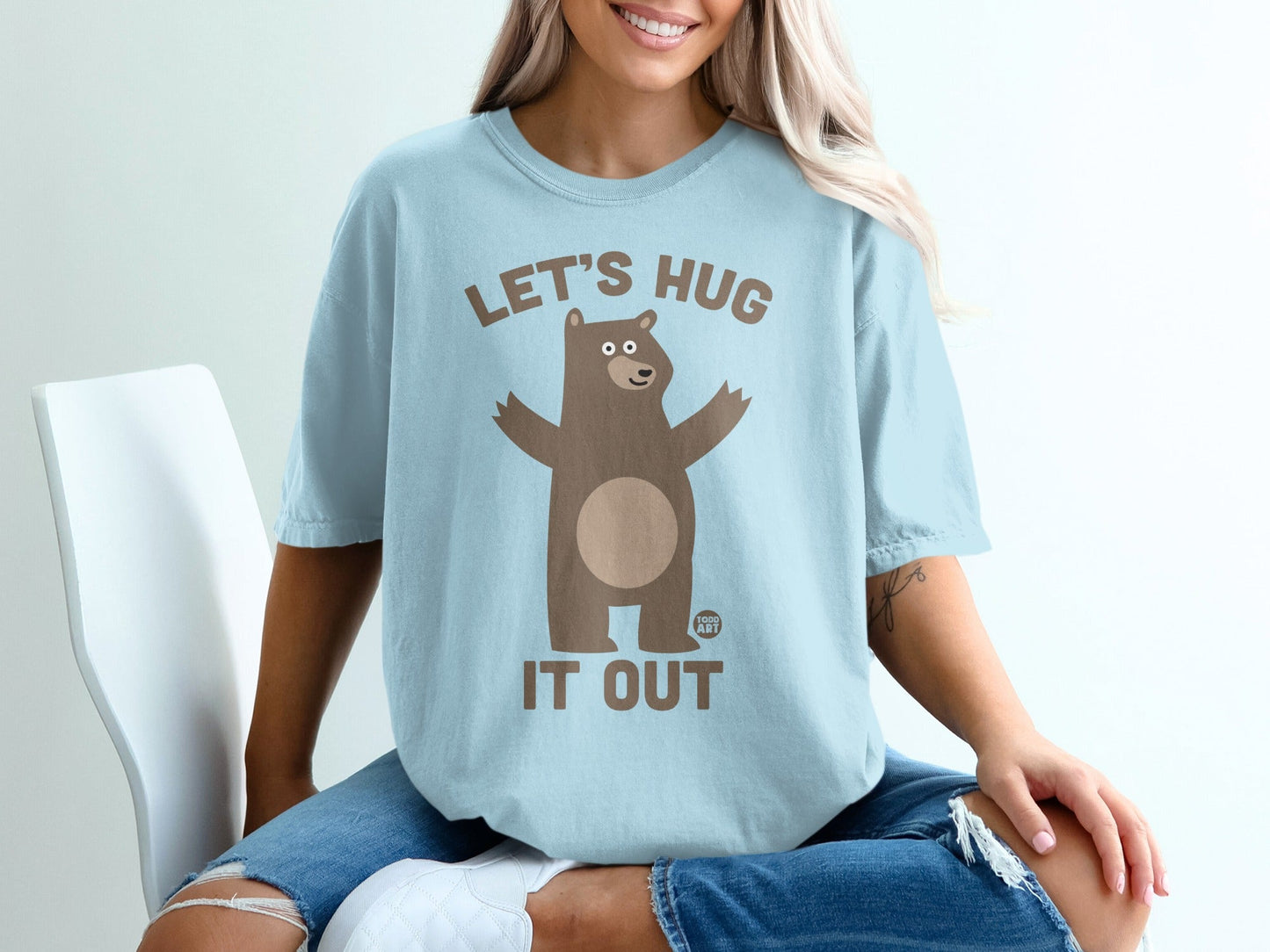 Cute Bear 'Let's Hug It Out' T-shirt for Women