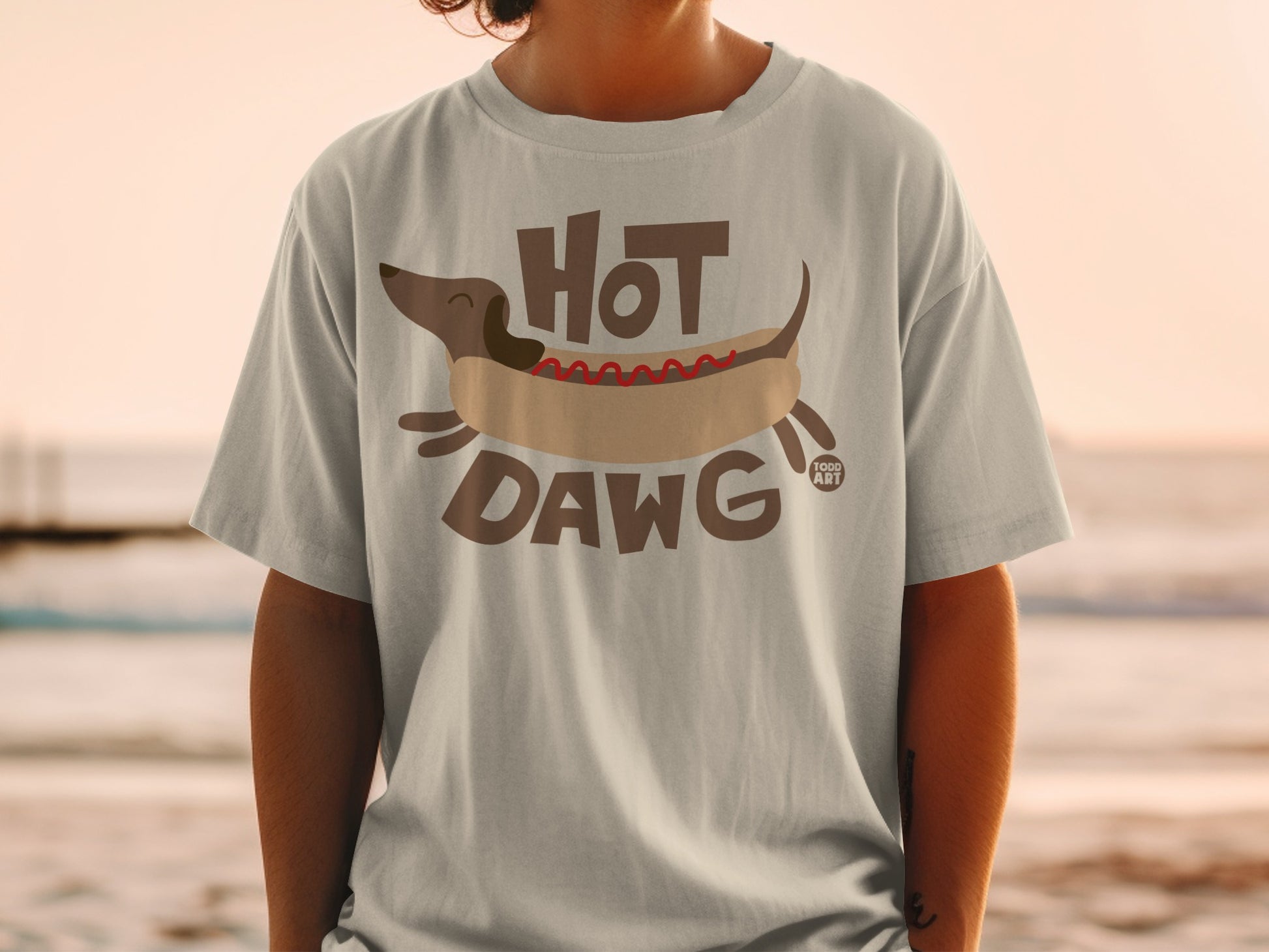 Hot Dawg Graphic Tee for Casual Fun Look