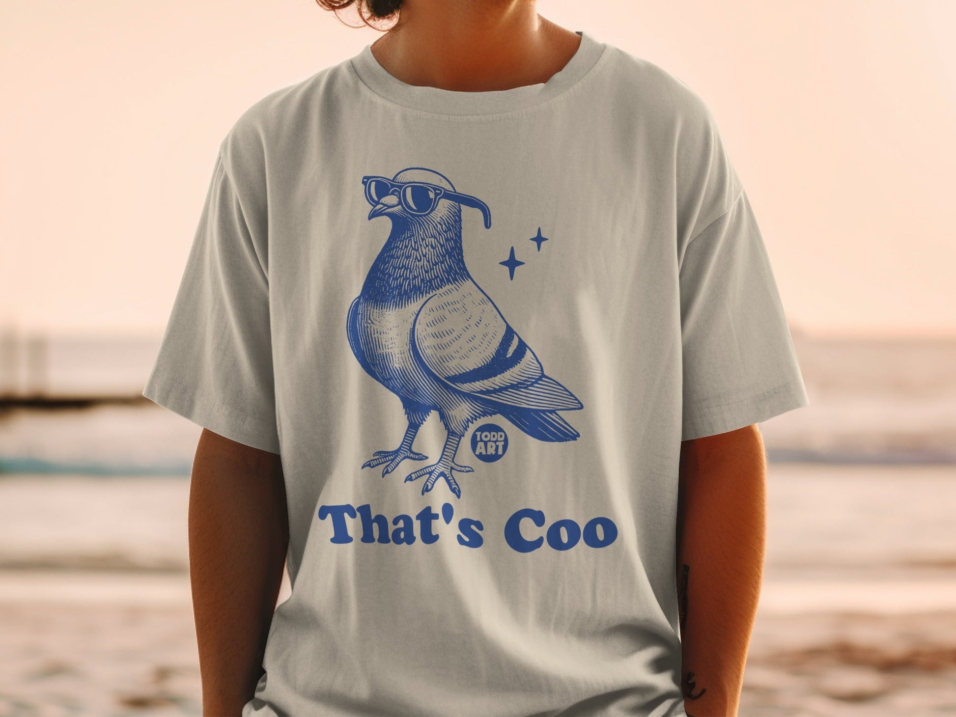 Stylish 'That's Coo' Pigeon Graphic T-shirt