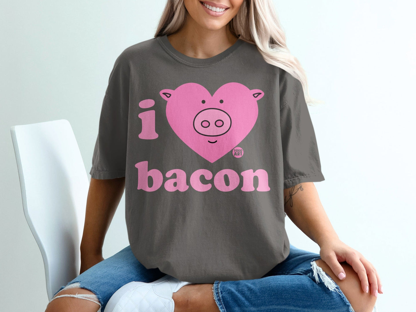 I Heart Bacon Graphic Print Tee Shirt for Casual Wear