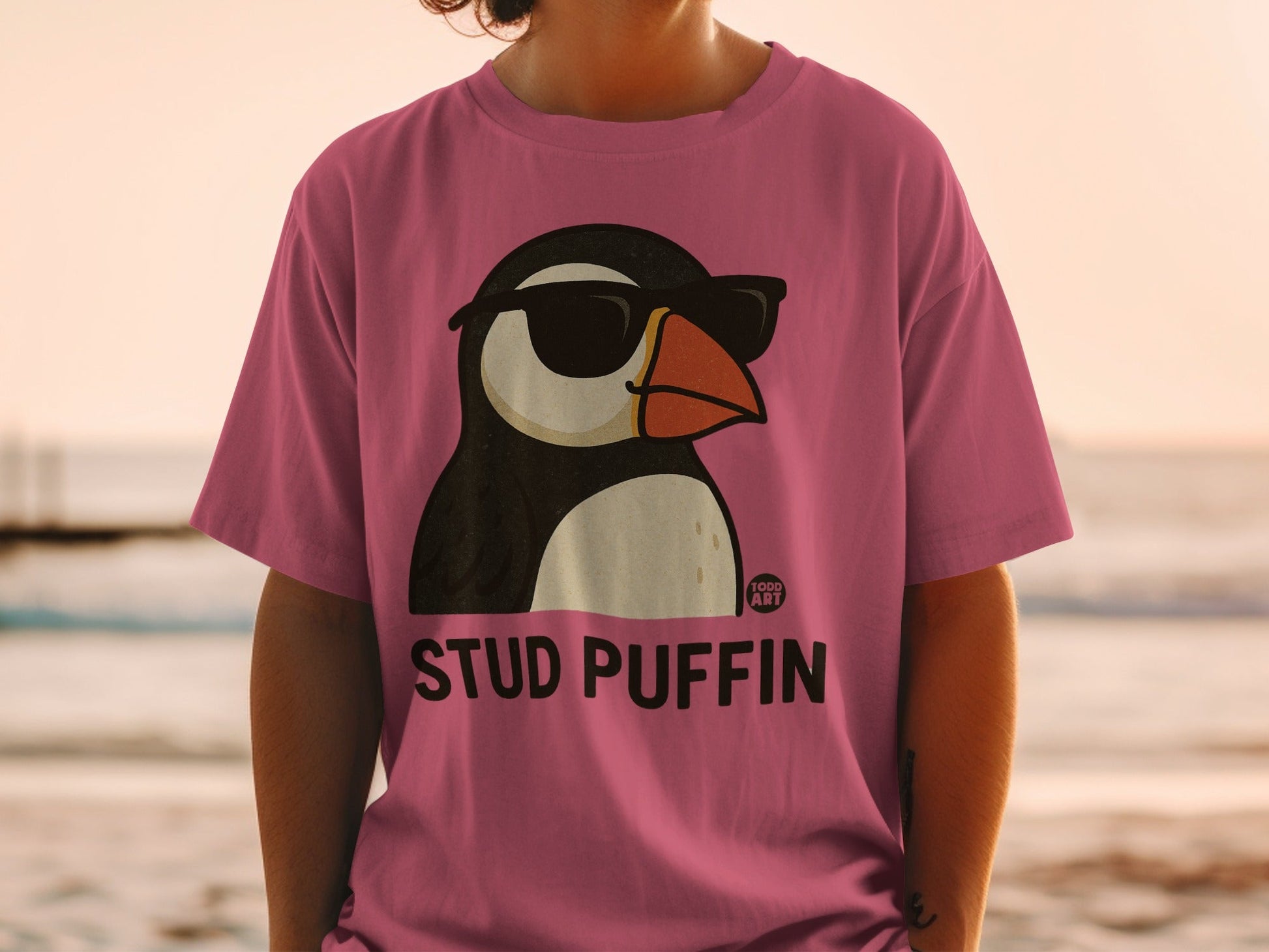 Stud Puffin Graphic T-Shirt with Cool Sunglasses Design