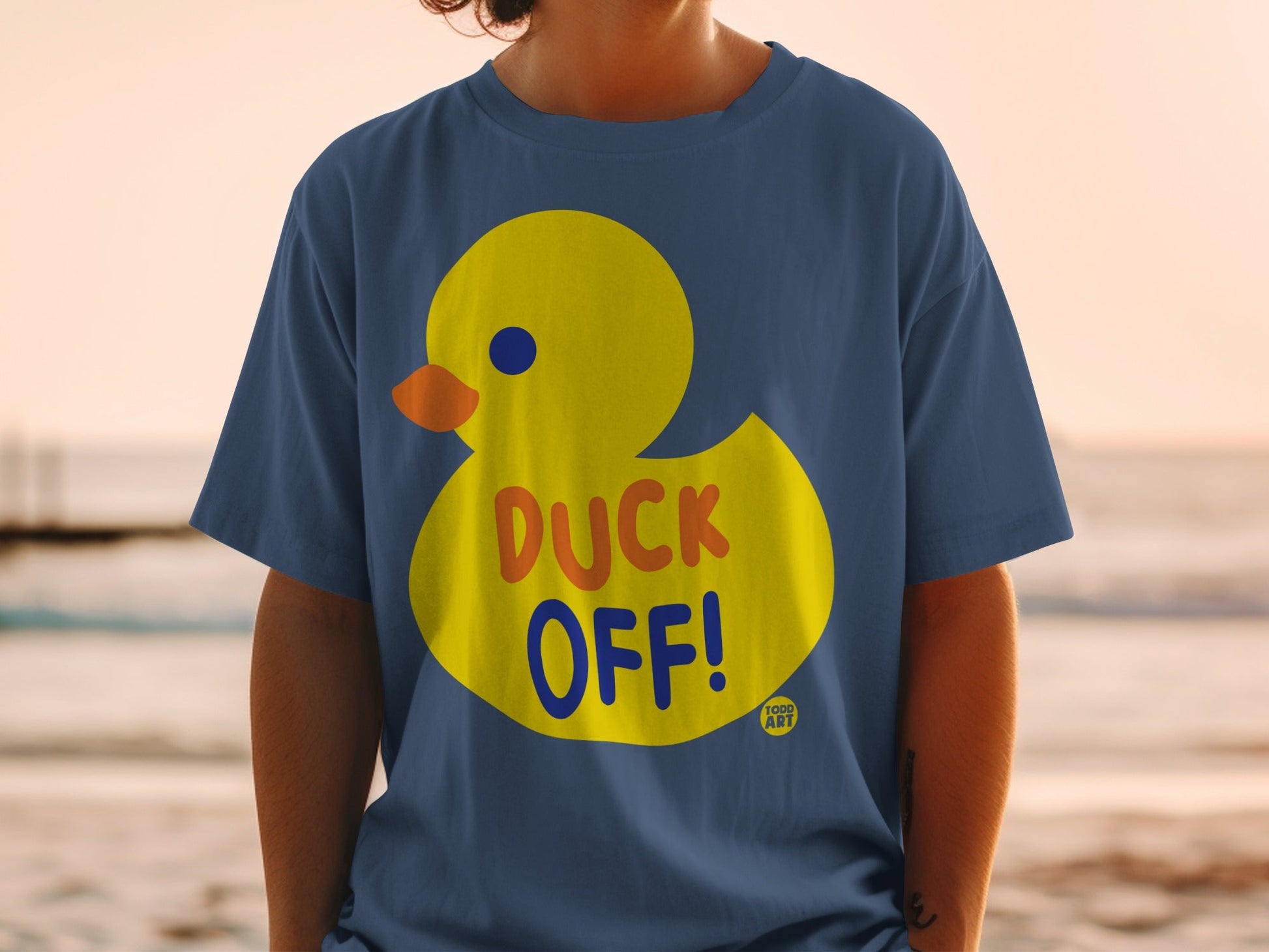 Duck Off Graphic T-Shirt for a Fun Look
