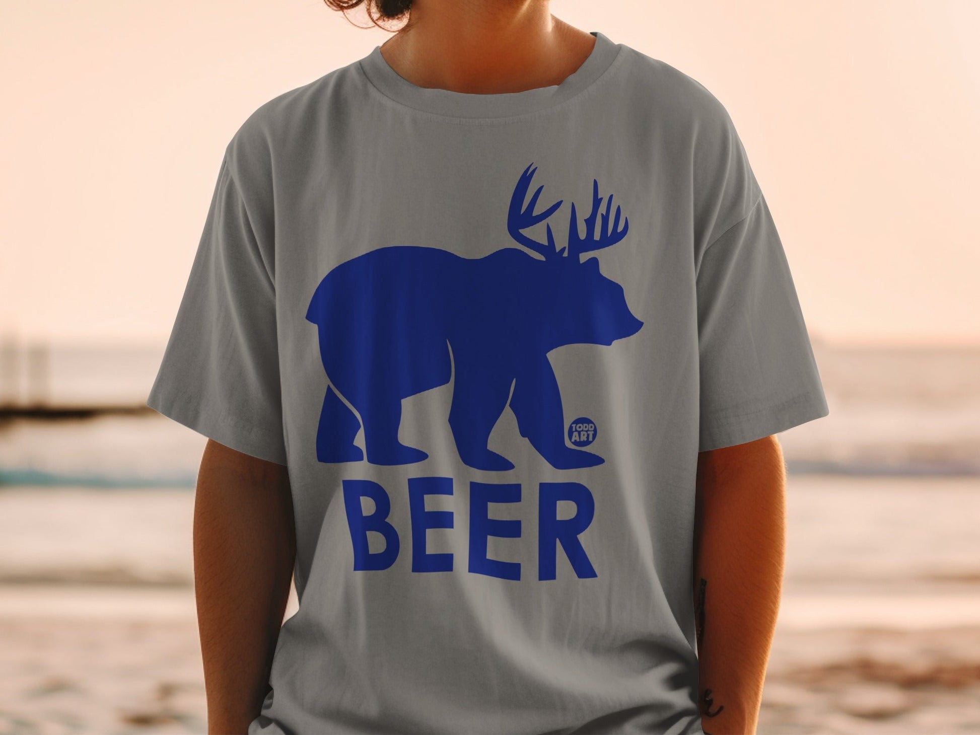 Funny Blue Bear Beer Graphic T-Shirt for Casual Wear