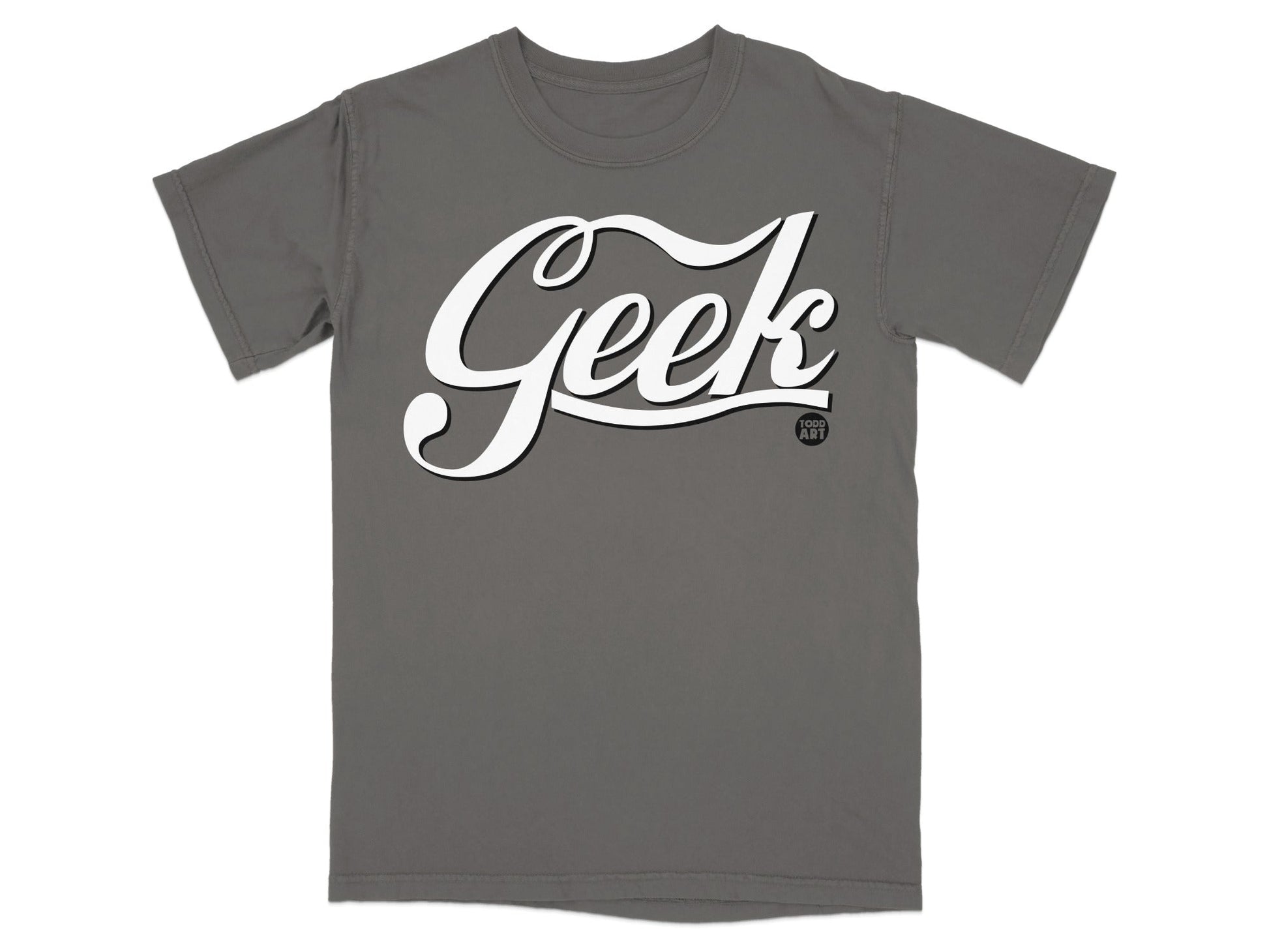 Dark grey t-shirt with "Geek" and "100% ART" logos in white.
