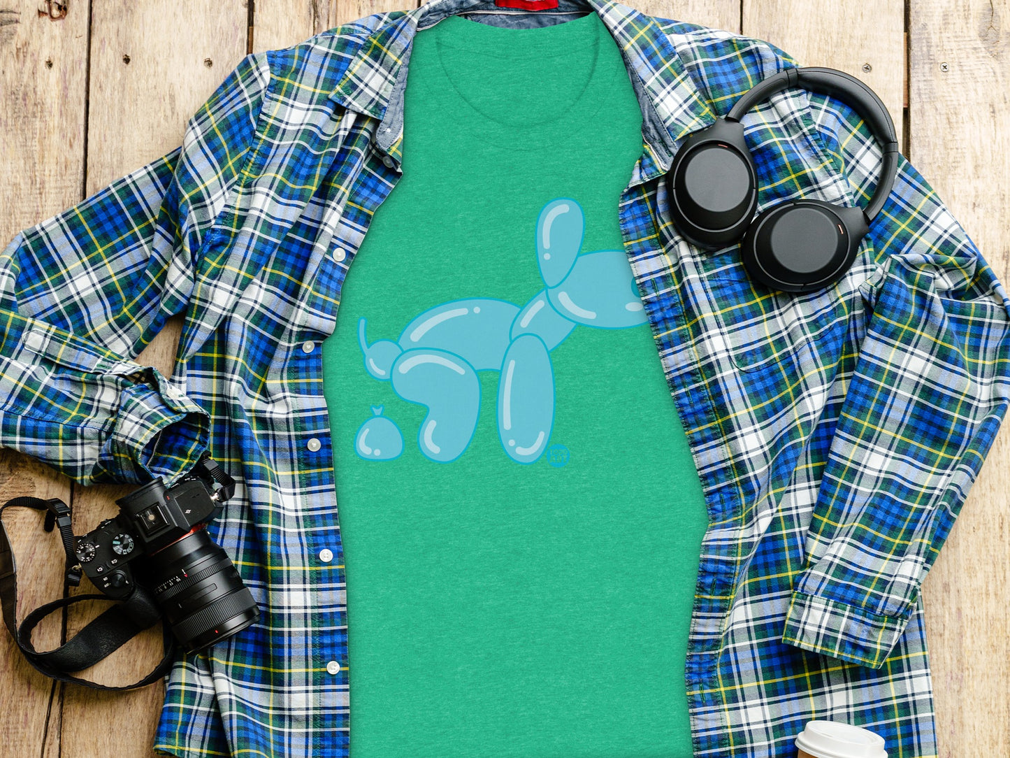Balloon Dog Graphic Tee with Plaid Shirt Bundle
