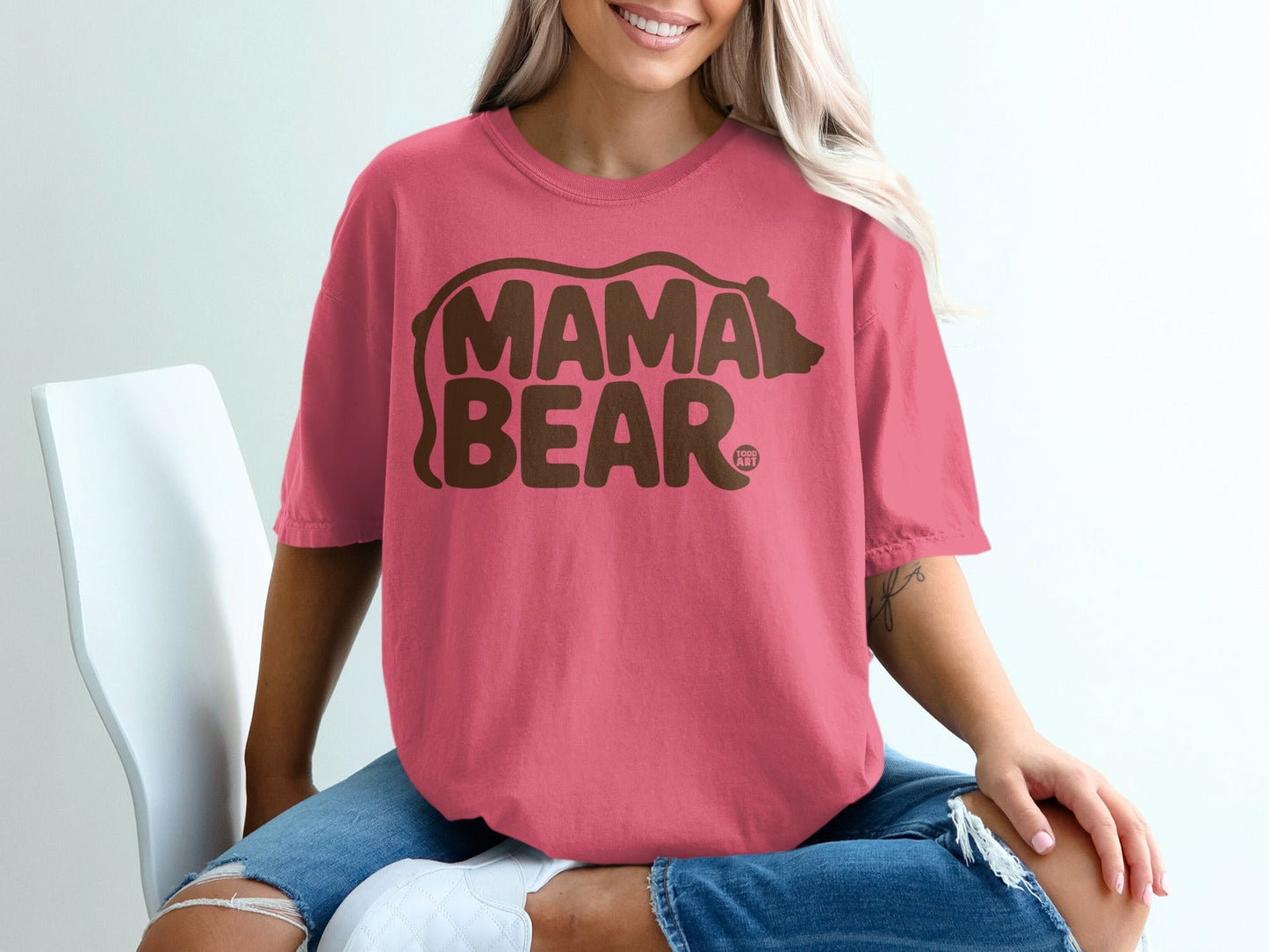 Mama Bear Graphic Tee in Pink Casual T-Shirt for Women
