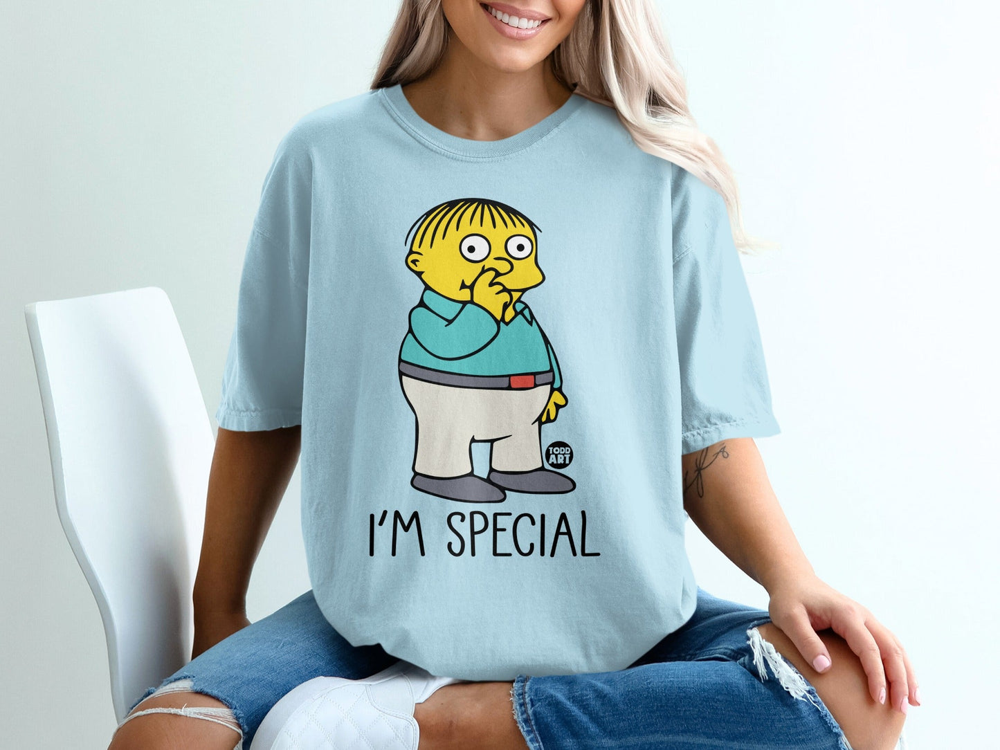 Light blue t-shirt with Ralph Wiggum saying "I'M SPECIAL".