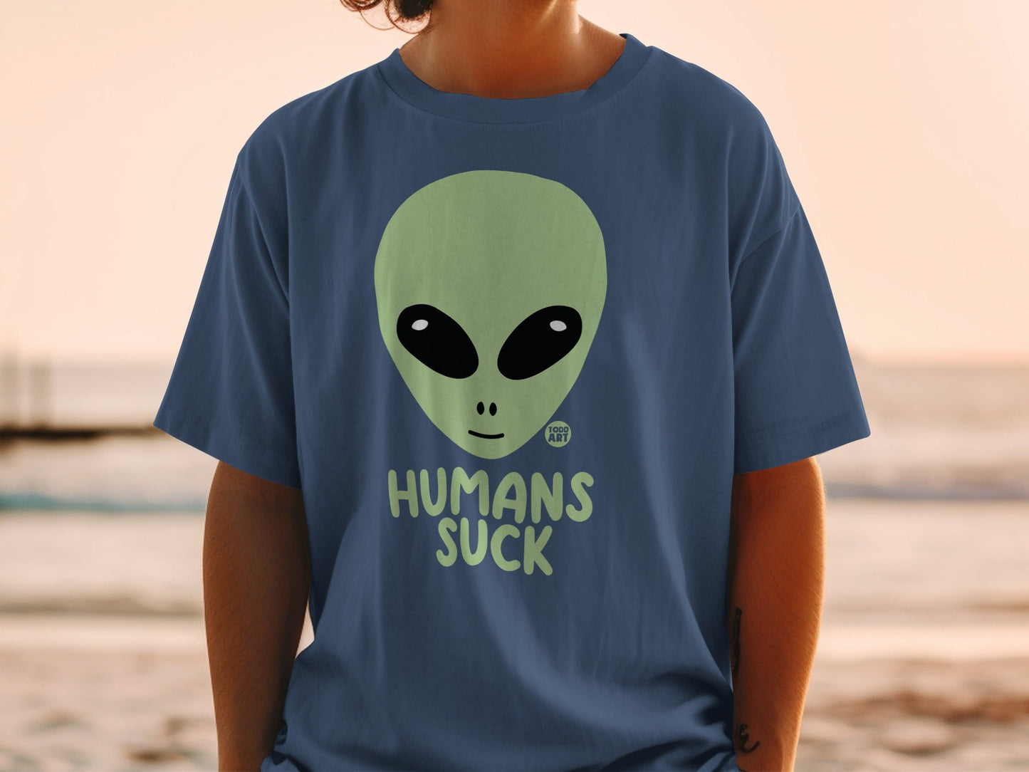 Alien Graphical Tee with Funny Humans Suck Design Shirt
