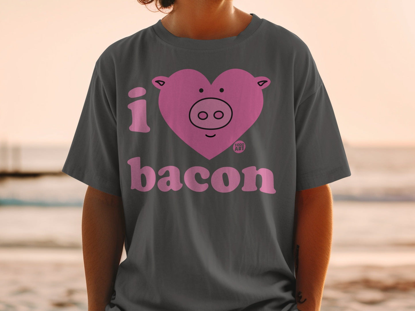 I Love Bacon Cute Pig Heart Graphic T-shirt