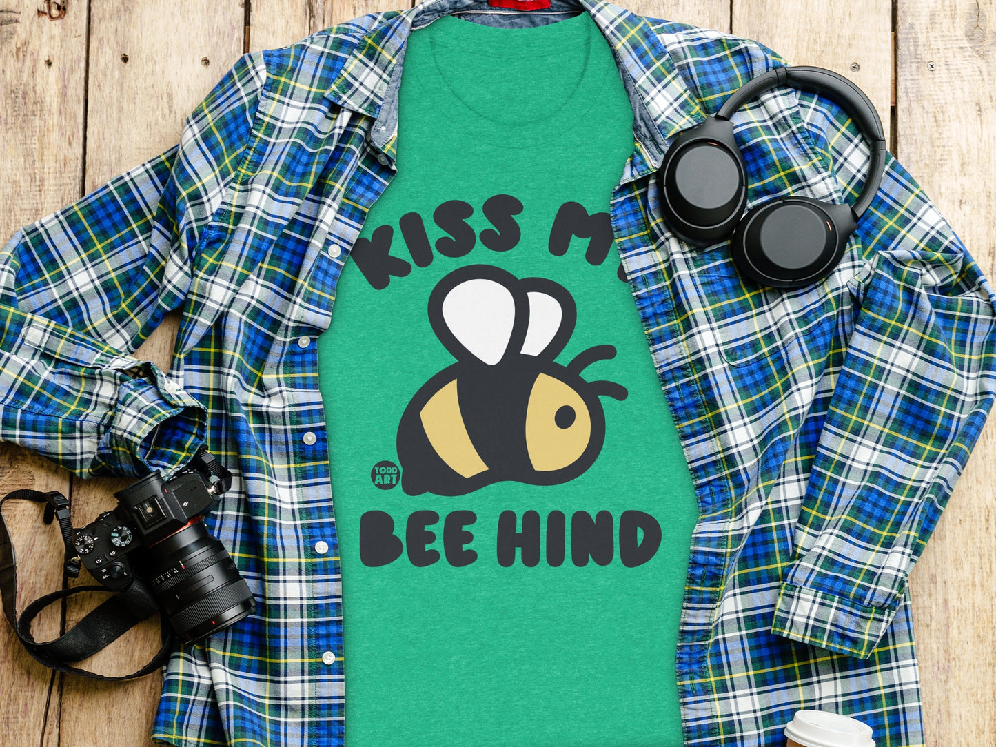 Kiss My Bee Hind Cute Graphic T-shirt for Beekeeping Fans