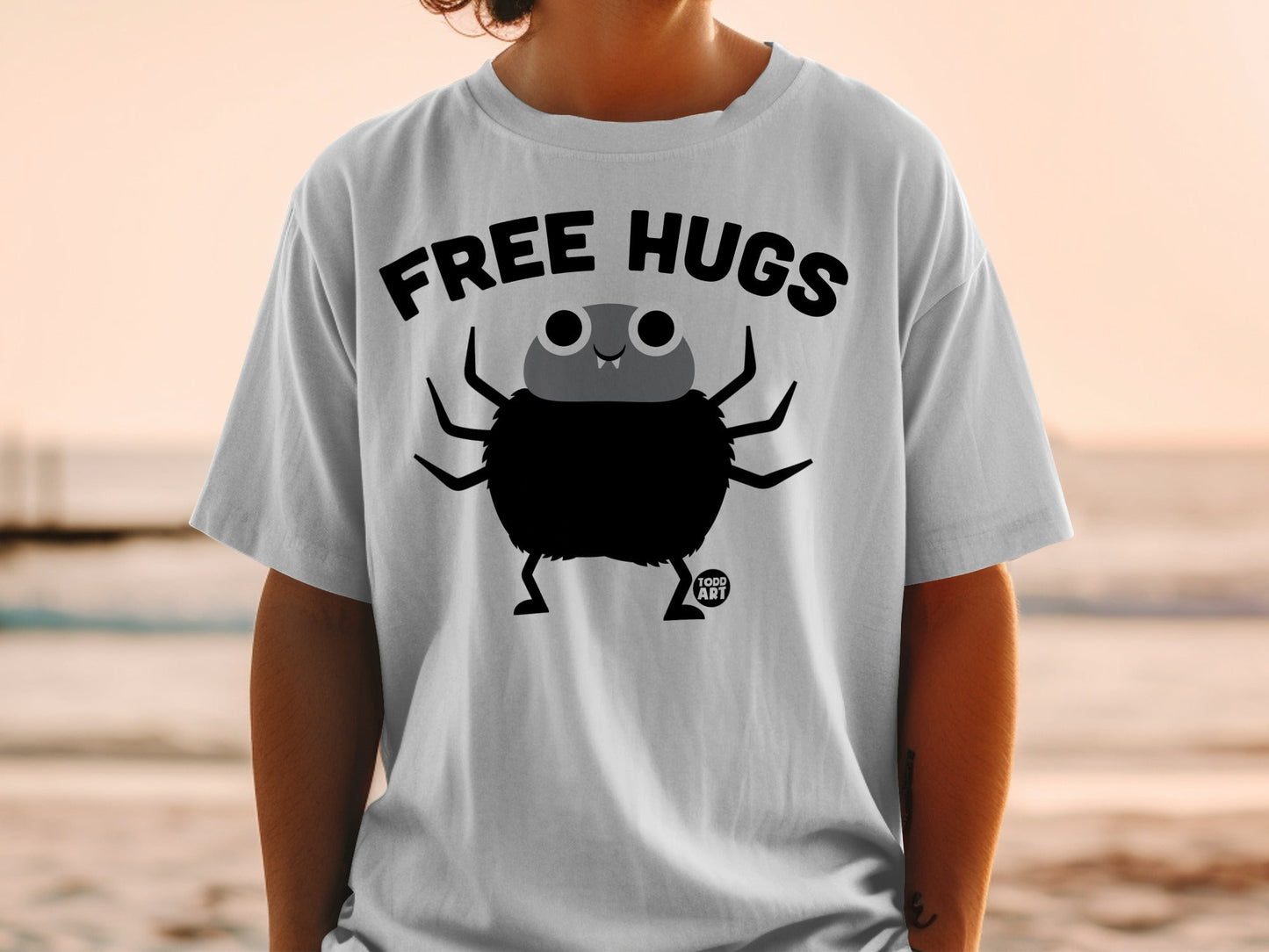 Free Hugs Spider Graphic Todd Art T-Shirt