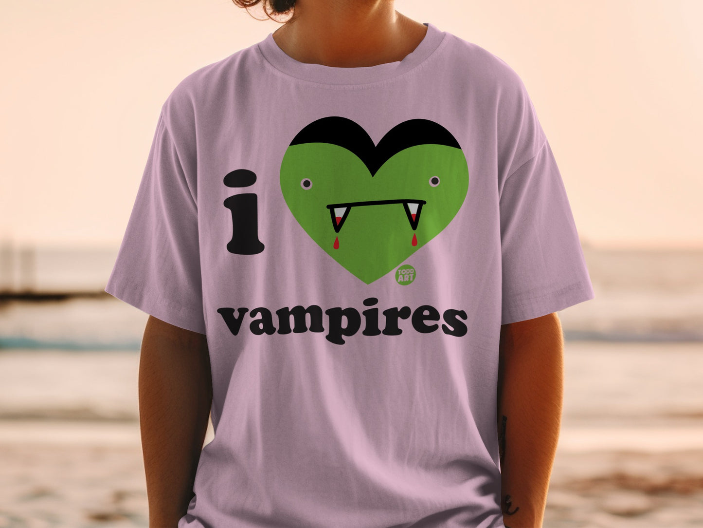 I Love Vampires Heart Design T-Shirt