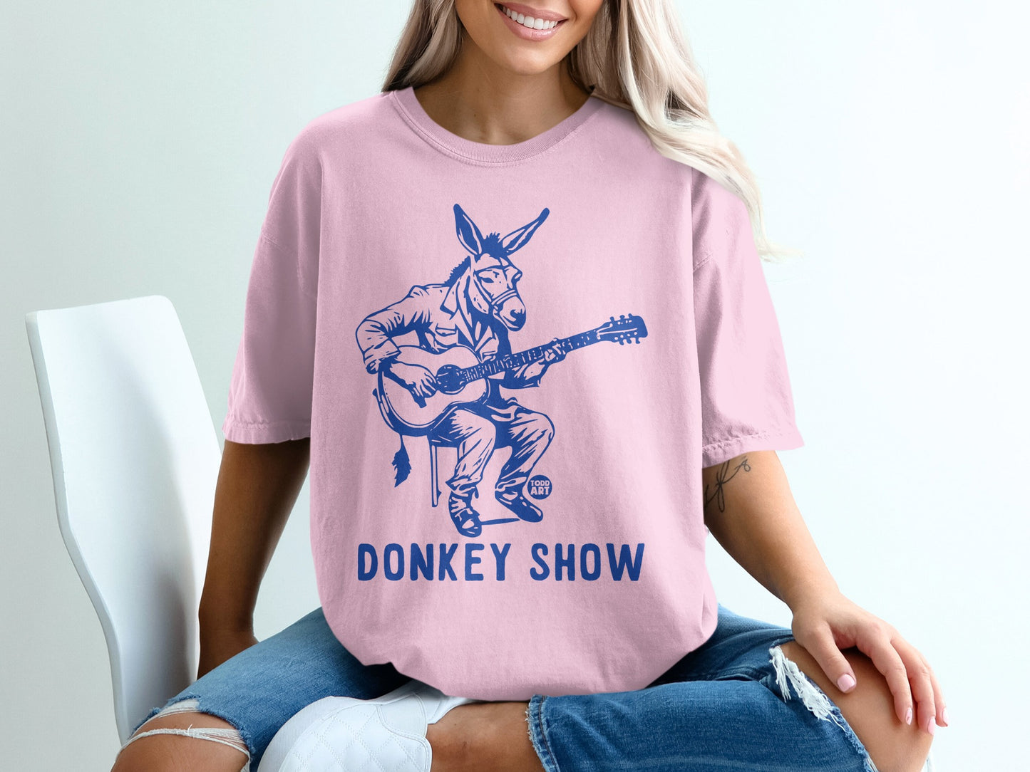 Donkey Show Graphic Tee Casual Fashion Apparel