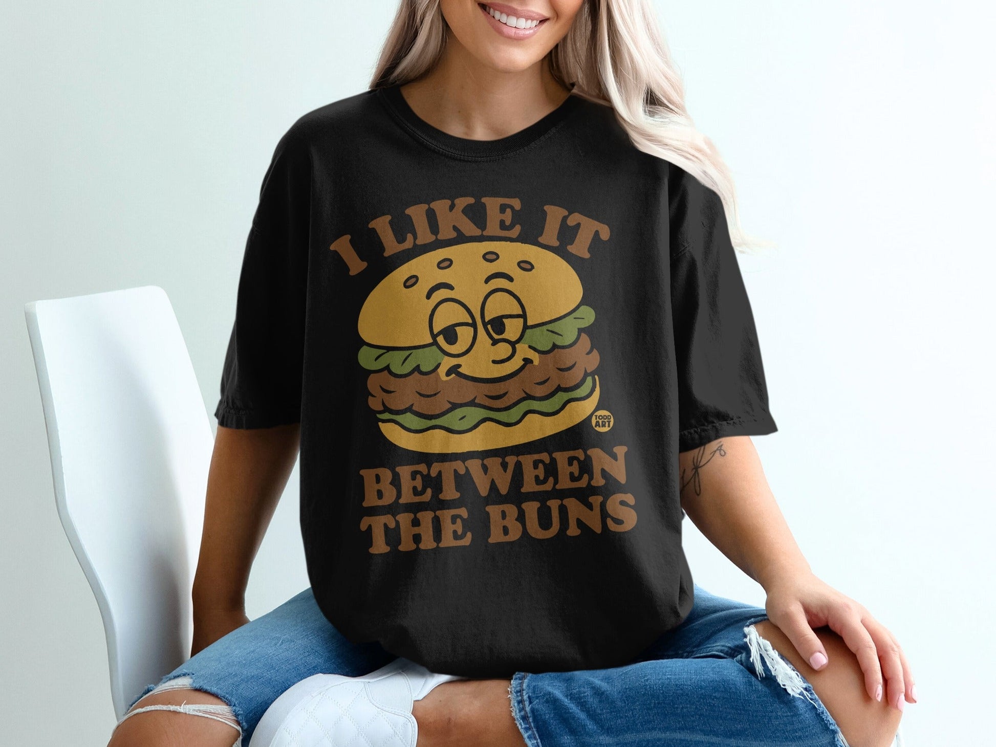 I Like It Between The Buns Graphic T-Shirt for Women