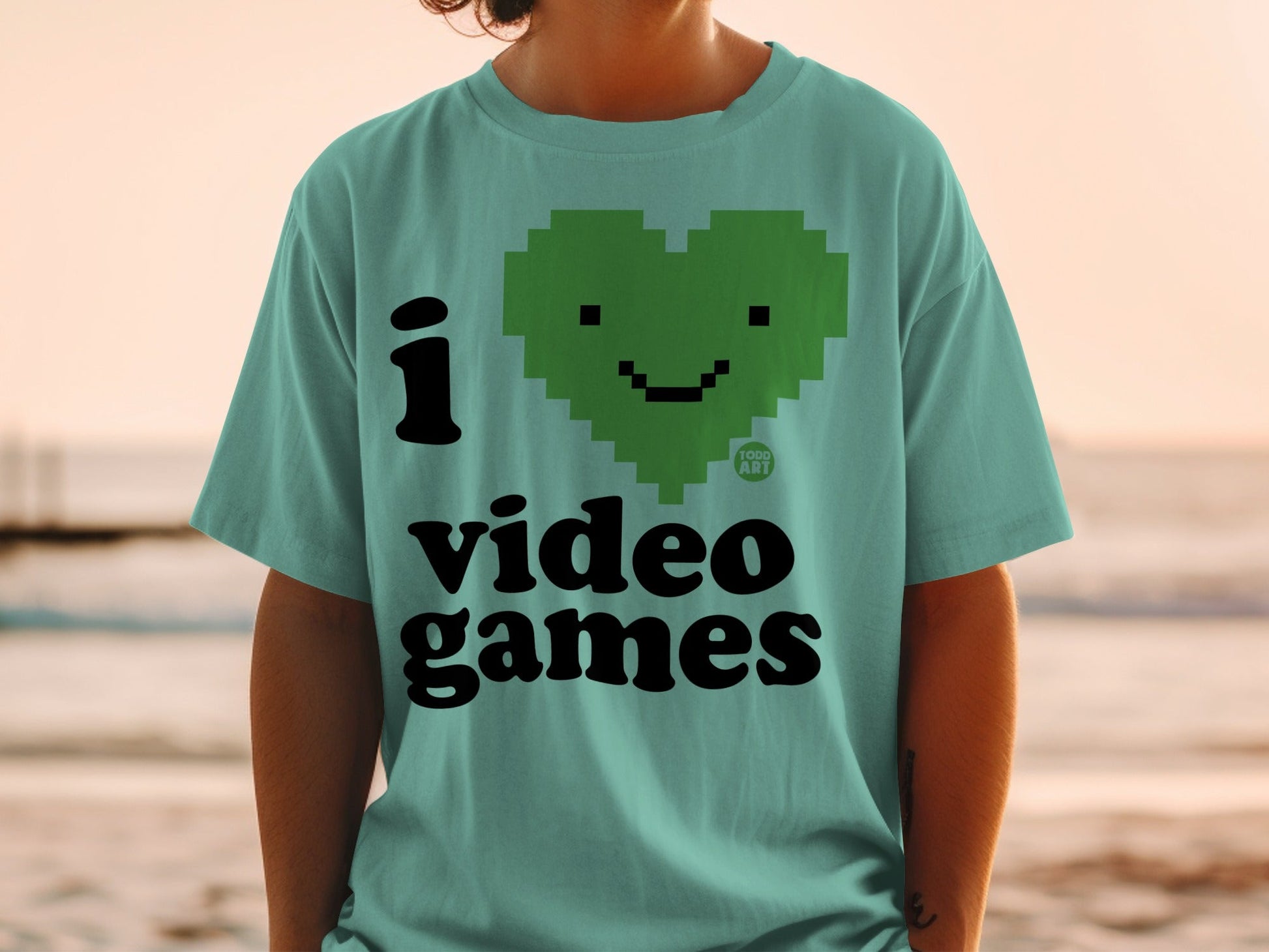 I Love Video Games Green Heart Graphic T-Shirt