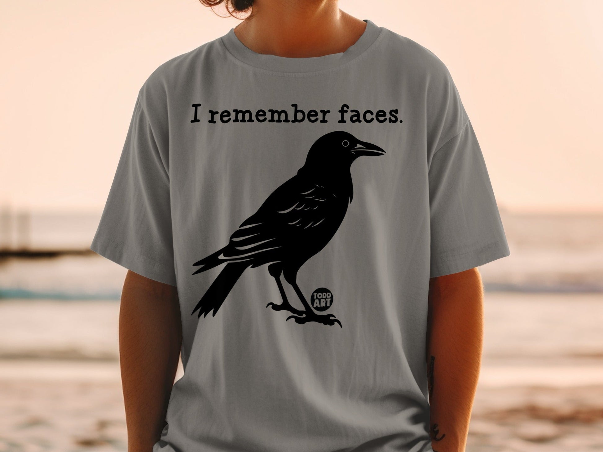 I Remember Faces Crow Graphic Print T-shirt