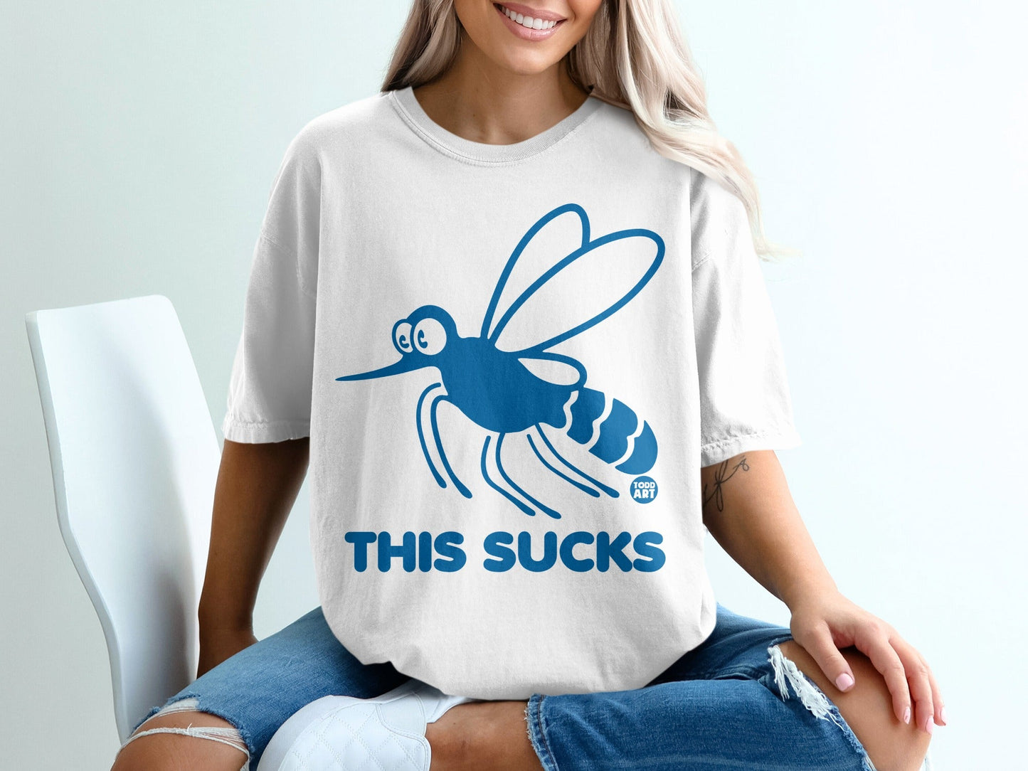 This Sucks Funny Mosquito Graphic T-Shirt Product