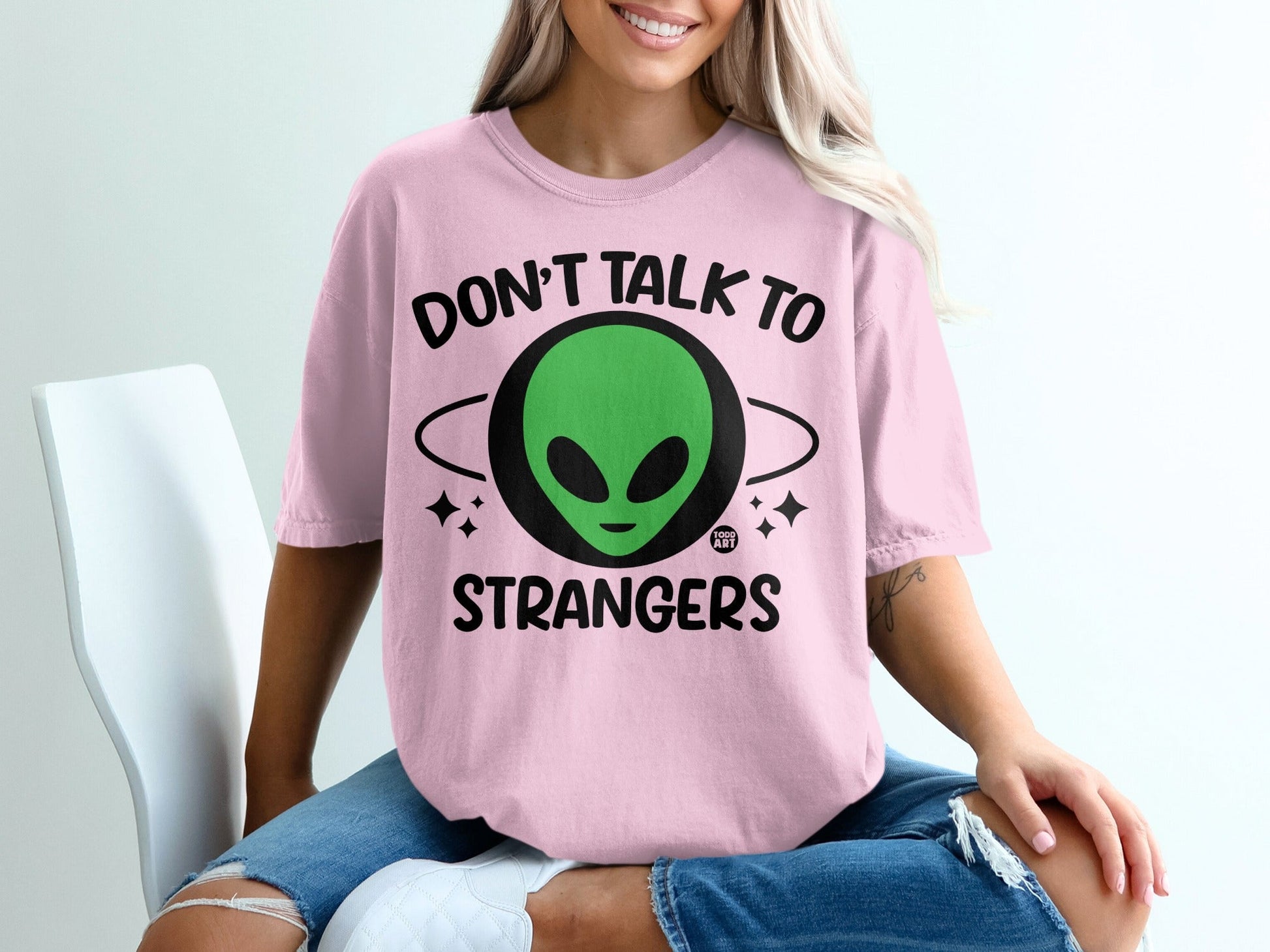 Don't Talk To Strangers Alien Graphic Tee Shirt