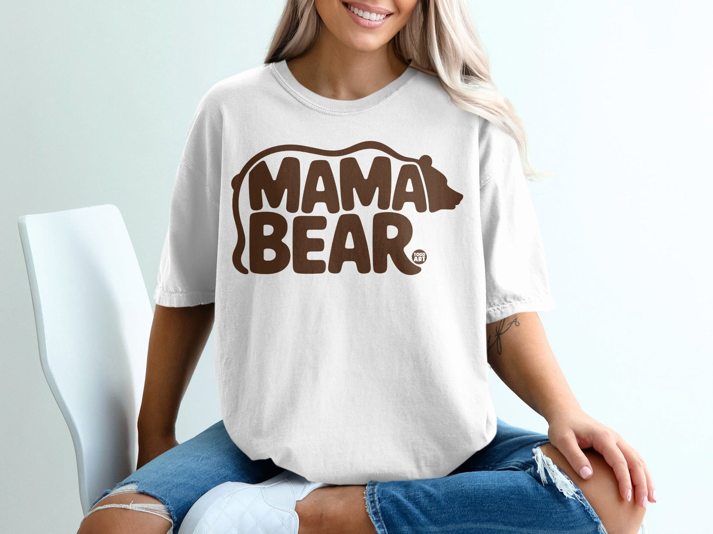 Cute Mama Bear Graphic T-Shirt for Casual Wear