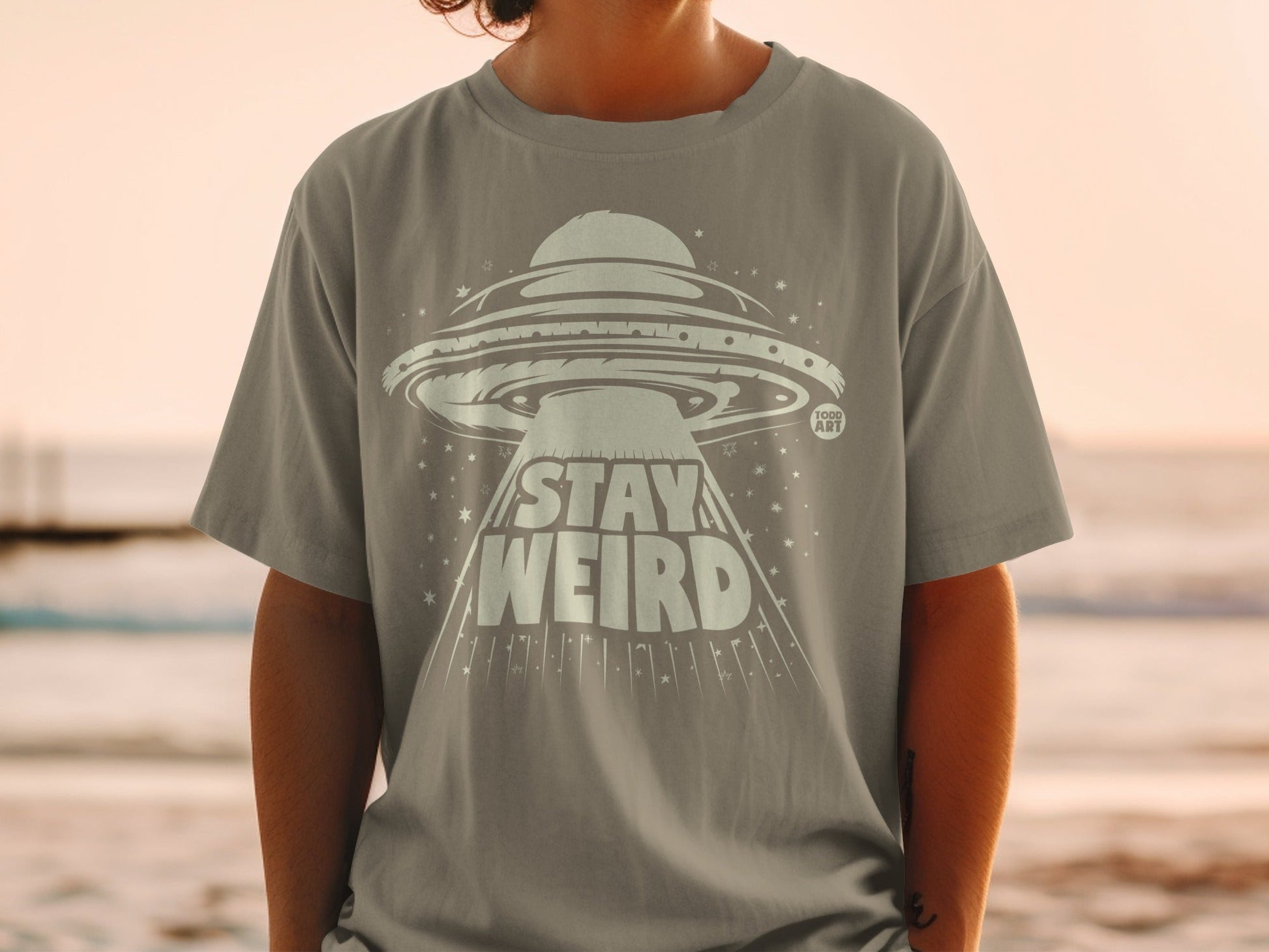 Stay Weird UFO Graphic Oversized Shirt