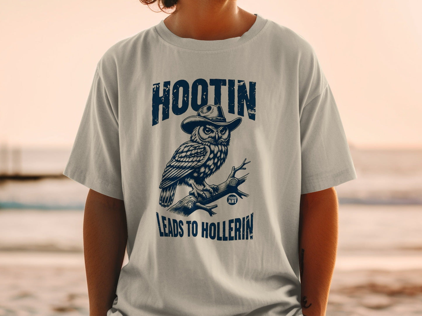 T-shirt with owl in hat, "HOOTIN LEADS TO HOLLERIN" text.