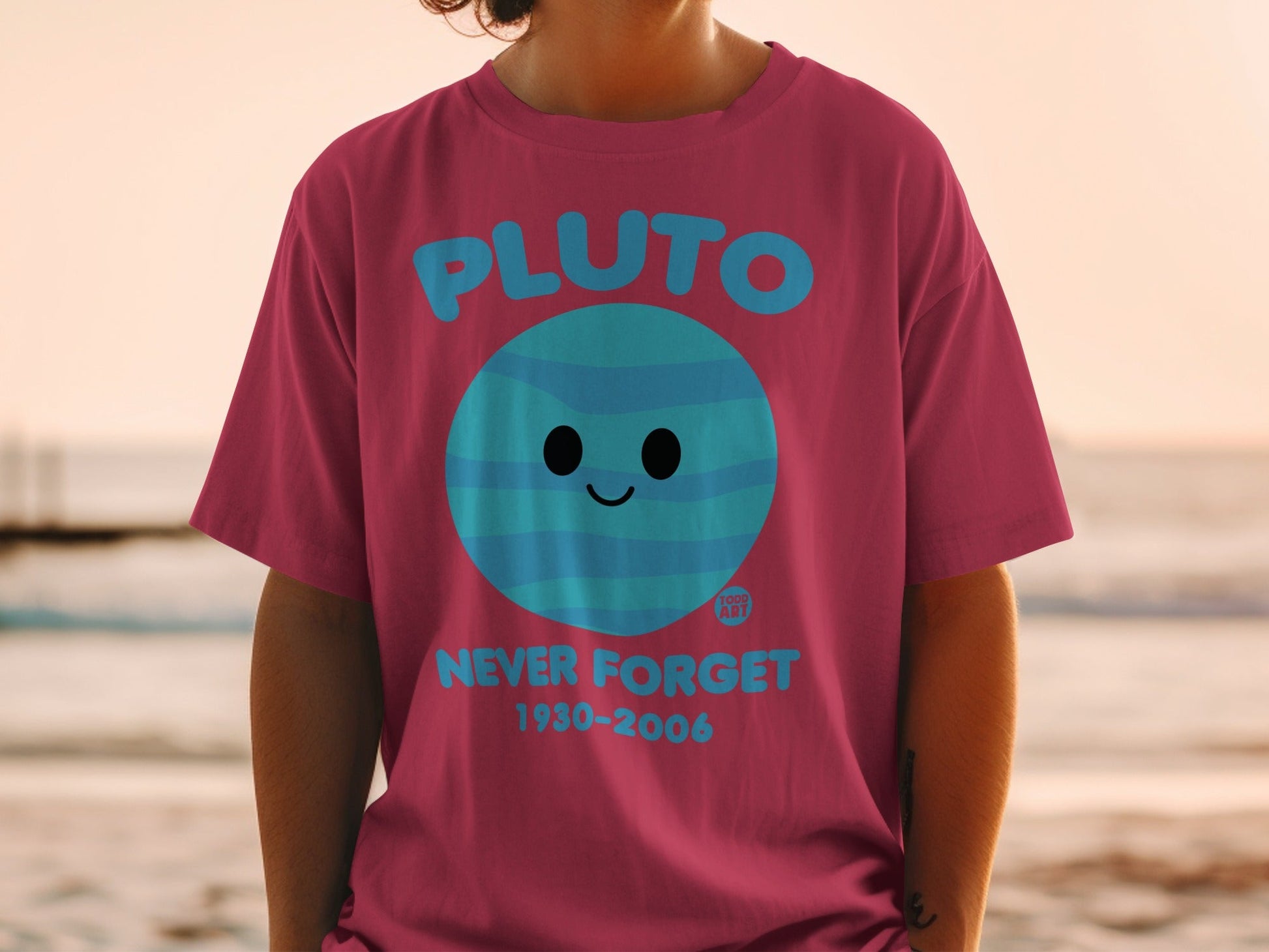 Pluto Never Forget 1930-2006 Commemorative T-Shirt