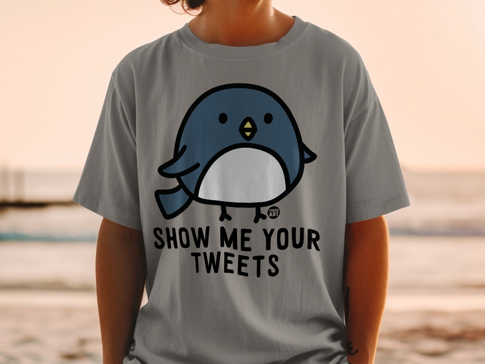 Show Me Your Tweets Cute Bird Graphic T-Shirt