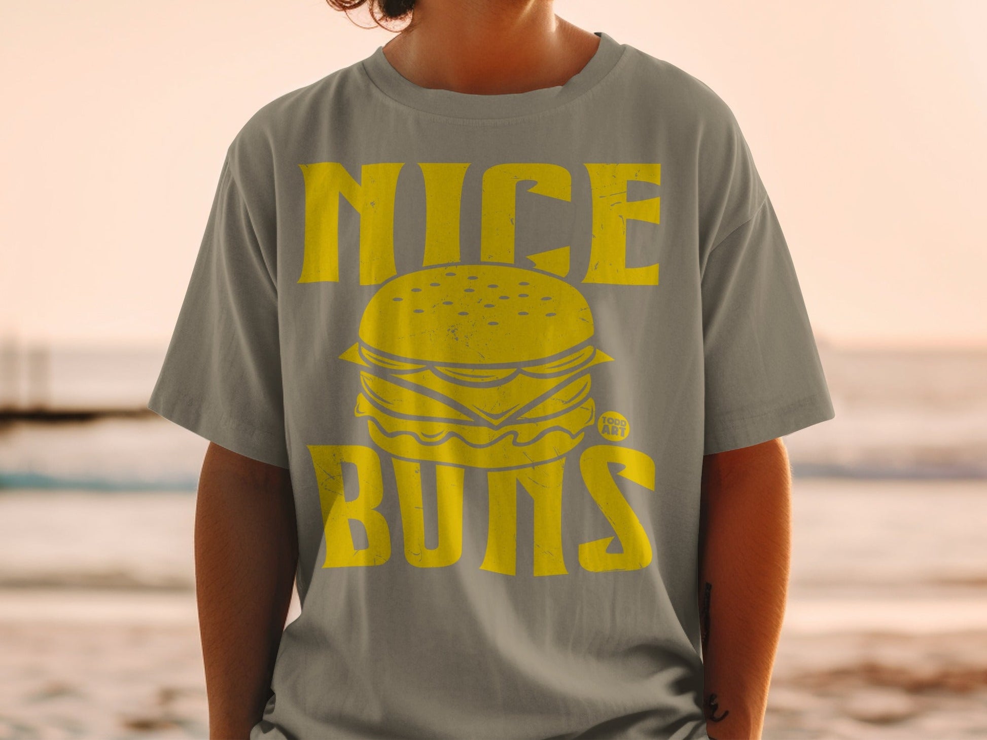 Vintage Style Nice Buns Burger Graphic T-Shirt