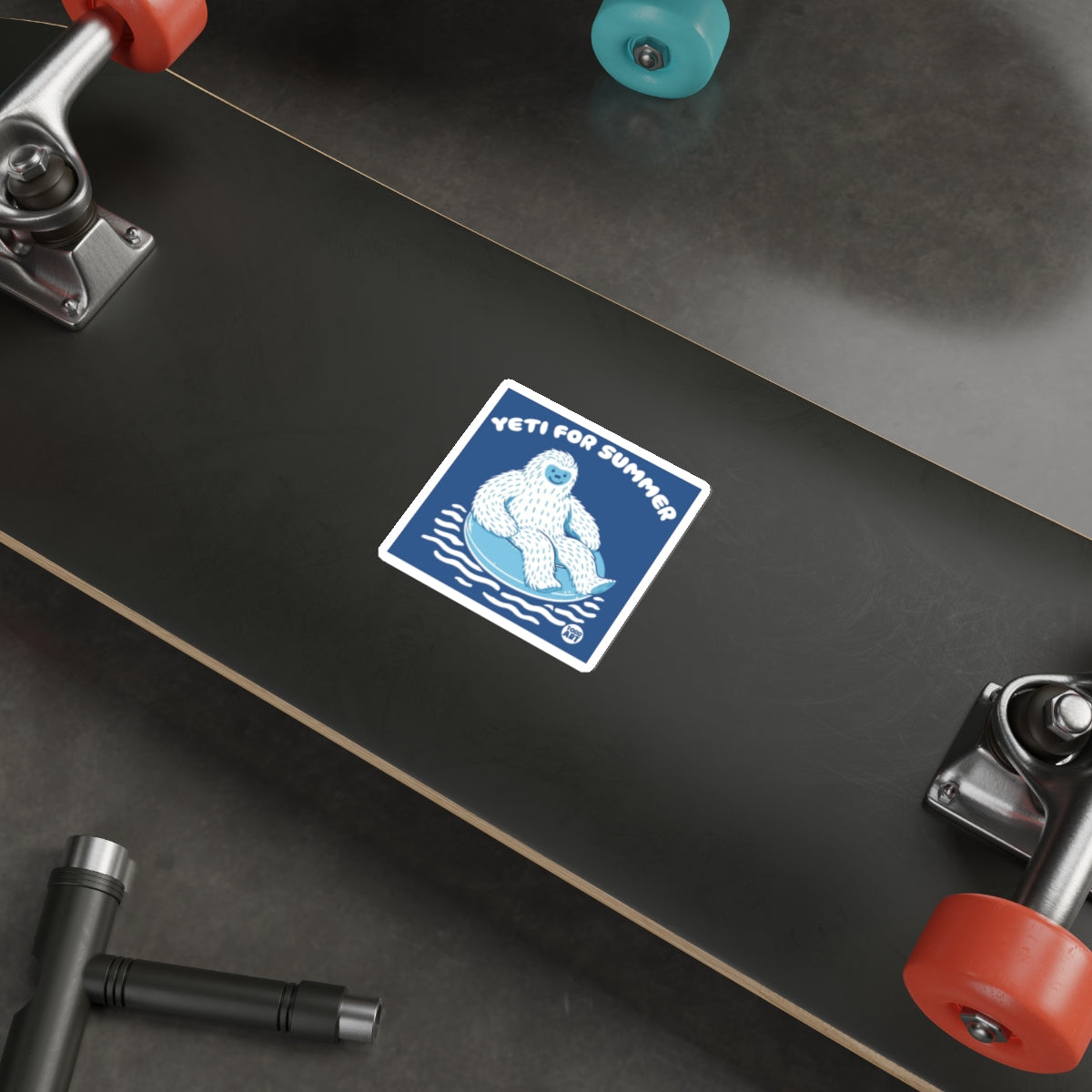 Yeti for Summer Skateboard with Colorful Wheels